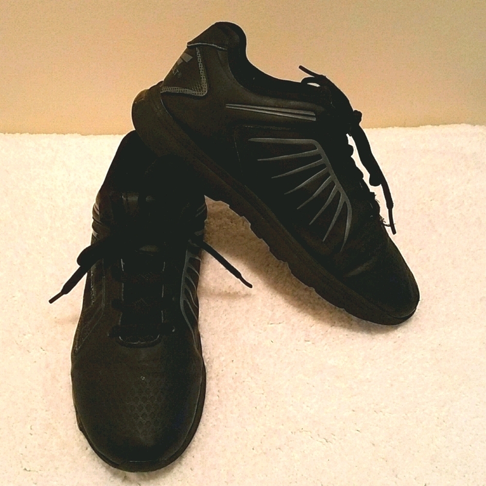 *4/$20* Catapult Kids Black Sneakers